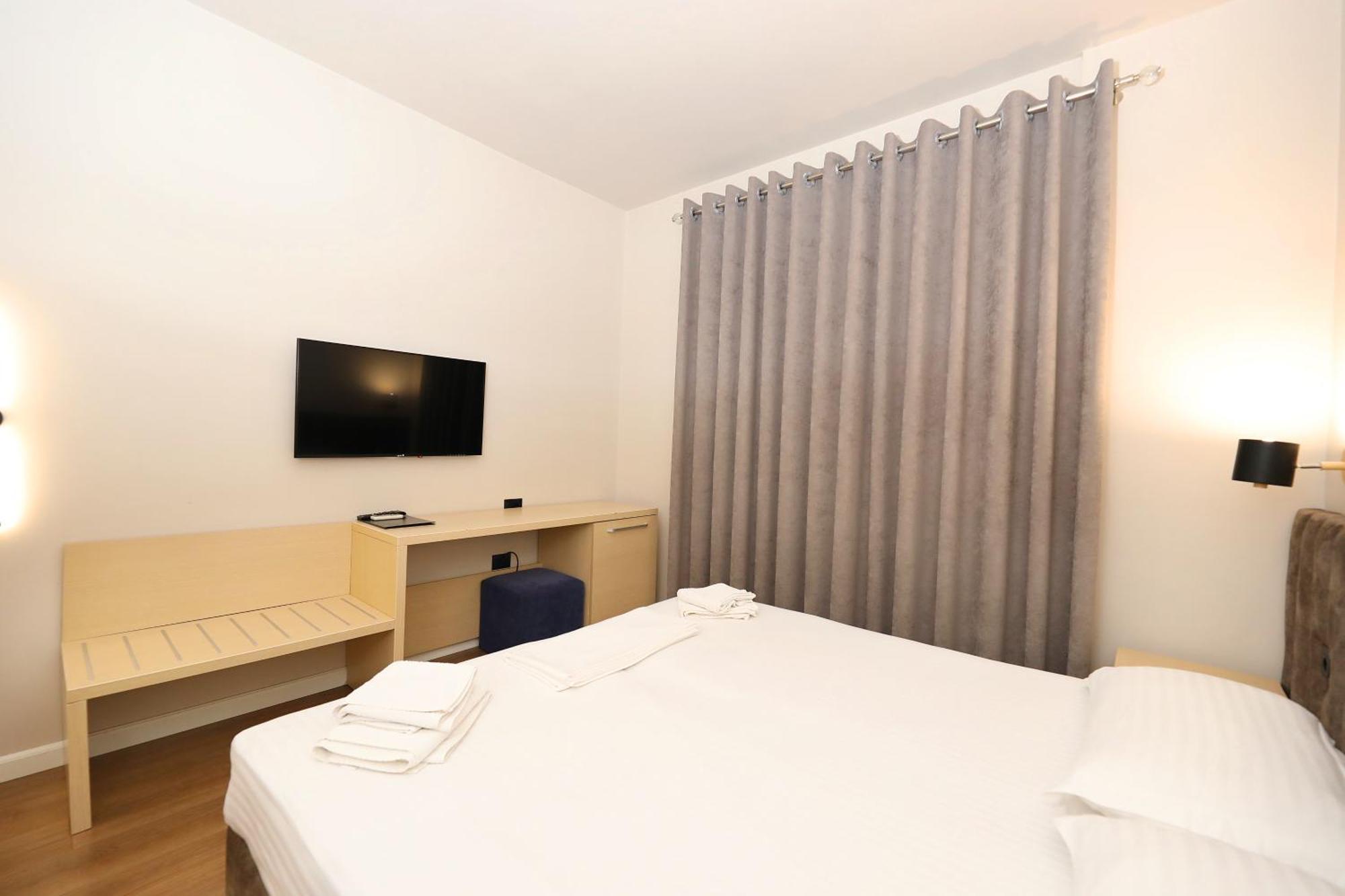 Hotel Libertas Vlorë Exteriér fotografie