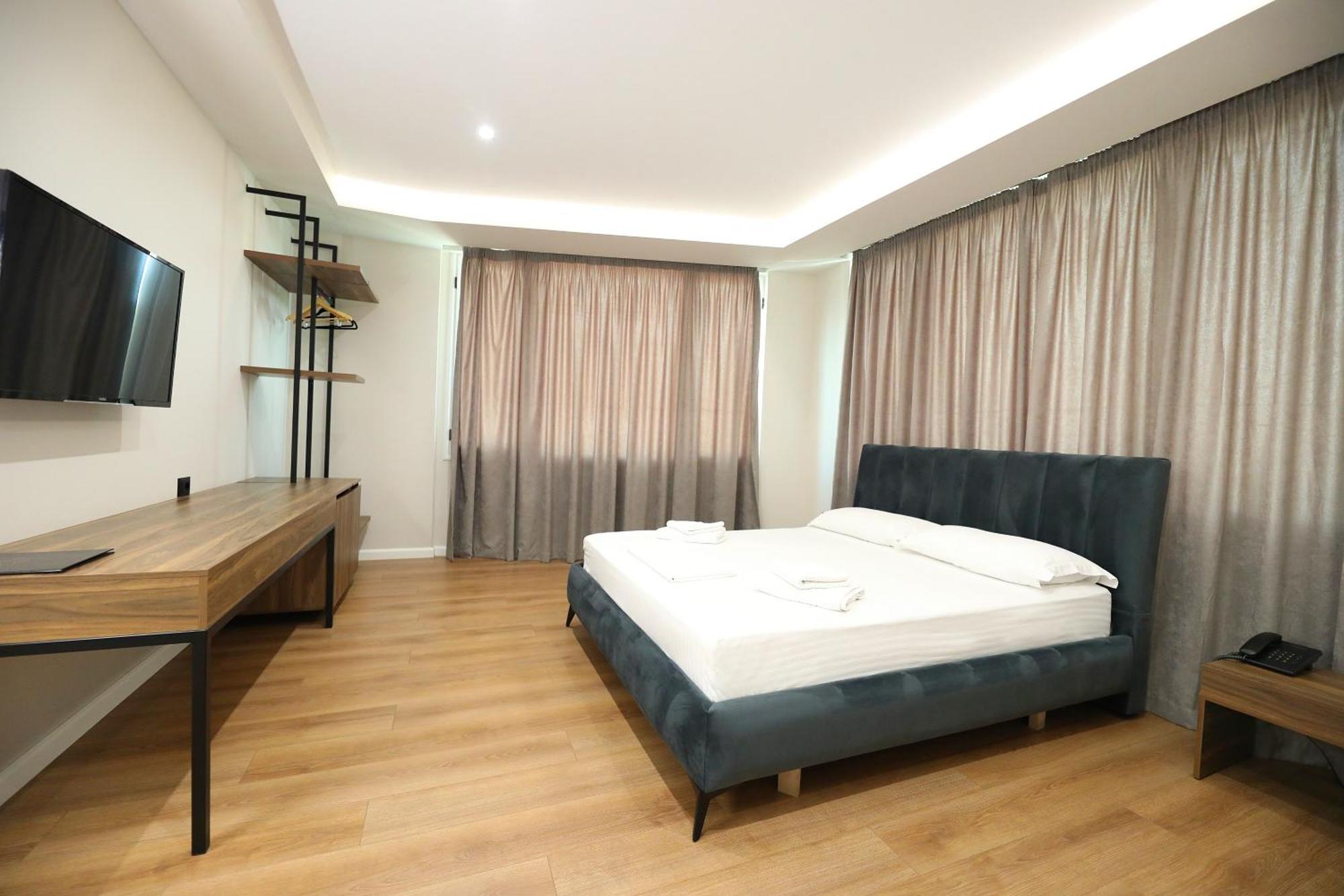 Hotel Libertas Vlorë Exteriér fotografie