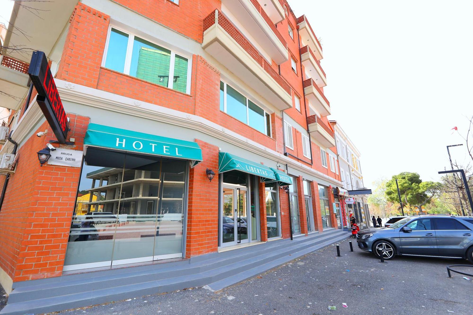 Hotel Libertas Vlorë Exteriér fotografie